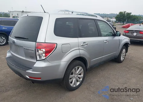 2012 Subaru Forester 2.5X Touring из США, поврежденный, VIN JF2SHAGC2CH420356